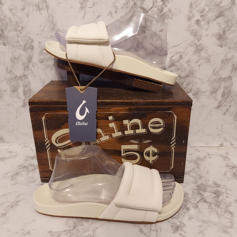 🆕️brand New Olukai Sunbeam Slides